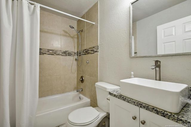 1410 Paso Hondo, San Antonio, TX 78202