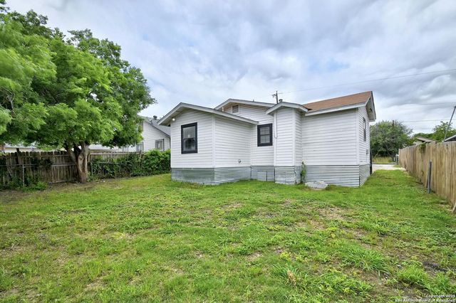 1410 Paso Hondo, San Antonio, TX 78202