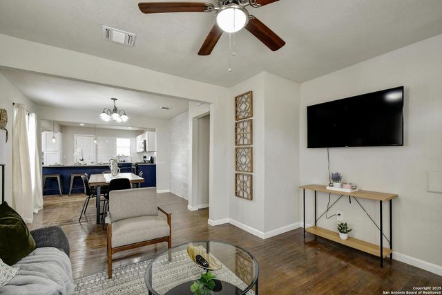 1410 Paso Hondo, San Antonio, TX 78202