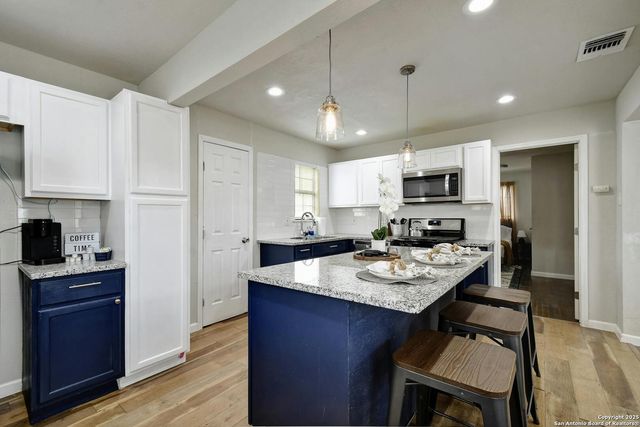 1410 Paso Hondo, San Antonio, TX 78202