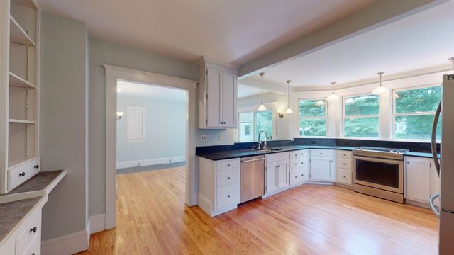 32 Dunklee Street, Concord, NH 03301