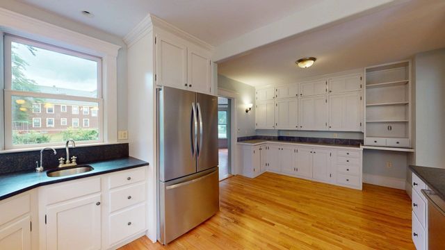 32 Dunklee Street, Concord, NH 03301