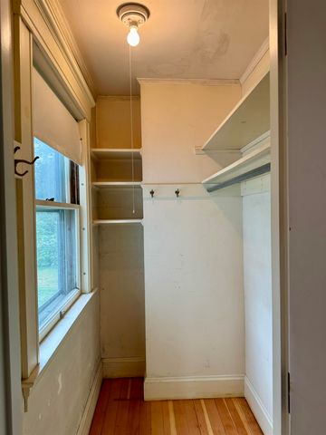 32 Dunklee Street, Concord, NH 03301