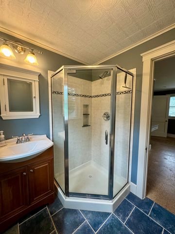 32 Dunklee Street, Concord, NH 03301