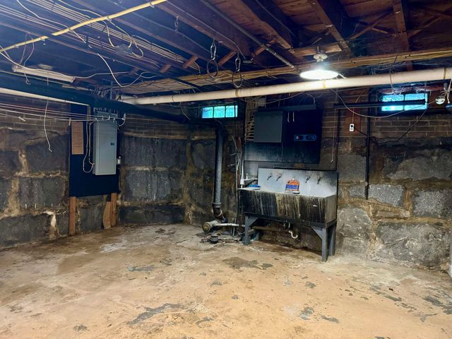 32 Dunklee Street, Concord, NH 03301