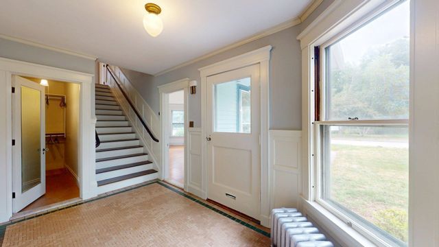 32 Dunklee Street, Concord, NH 03301