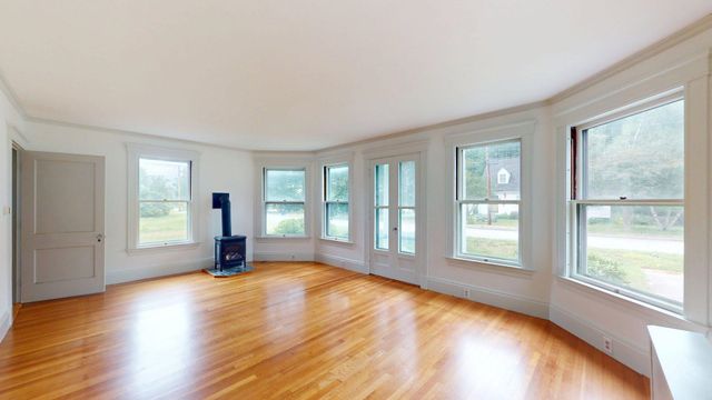 32 Dunklee Street, Concord, NH 03301