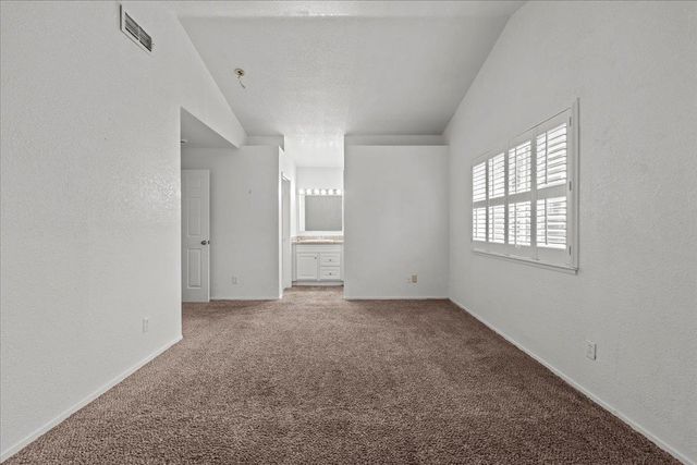 8272 Summer Falls Cir, Sacramento, CA 95828