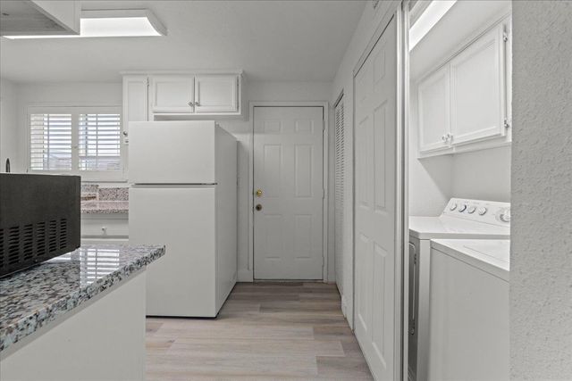 8272 Summer Falls Cir, Sacramento, CA 95828