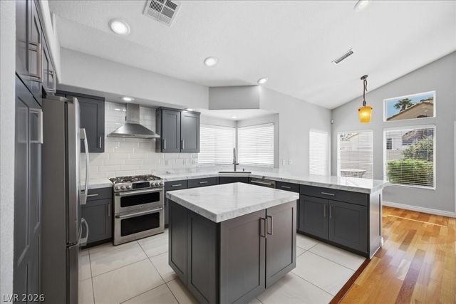 8105 Lake Hills Drive, Las Vegas, NV 89128