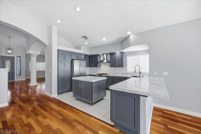 8105 Lake Hills Drive, Las Vegas, NV 89128