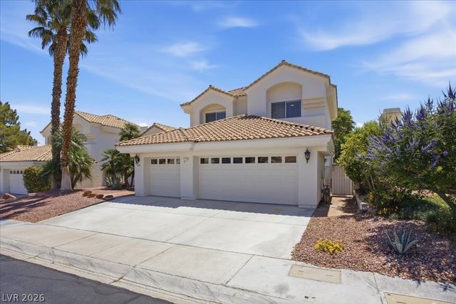8105 Lake Hills Drive, Las Vegas, NV 89128