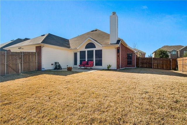 2226 Hollow Way, Garland, TX 75041