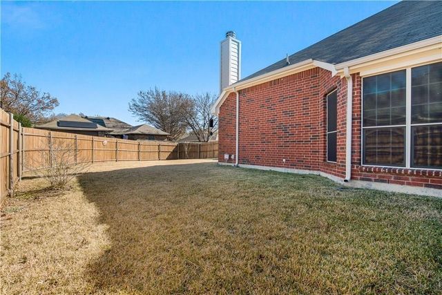 2226 Hollow Way, Garland, TX 75041