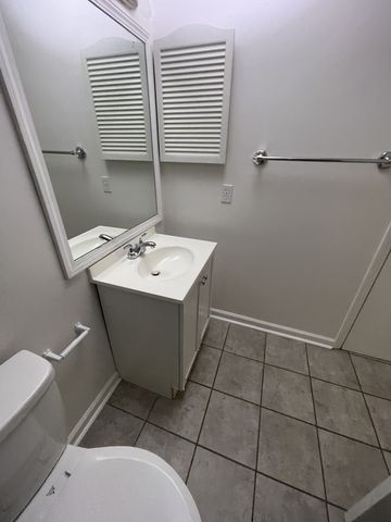 825 Longhunter Ct, Nashville, TN 37217