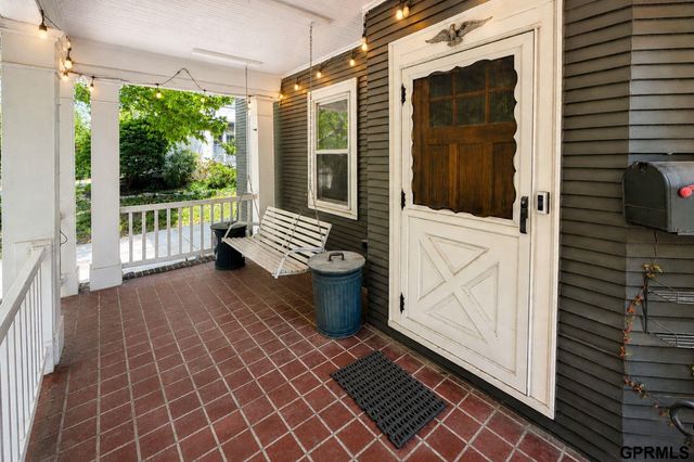 115 S 50Th Street, Omaha, NE 68132