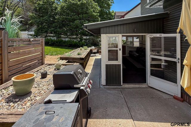 115 S 50Th Street, Omaha, NE 68132
