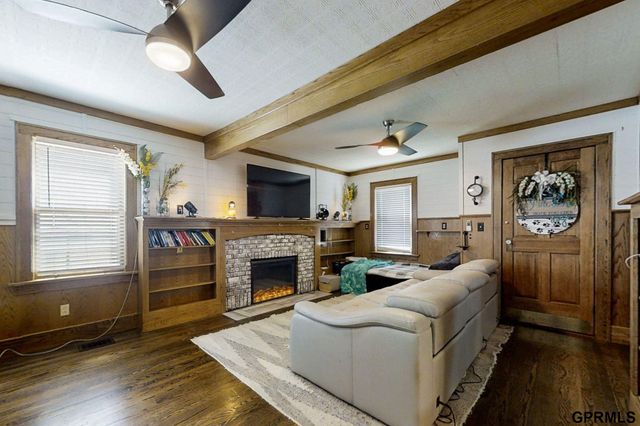 115 S 50Th Street, Omaha, NE 68132