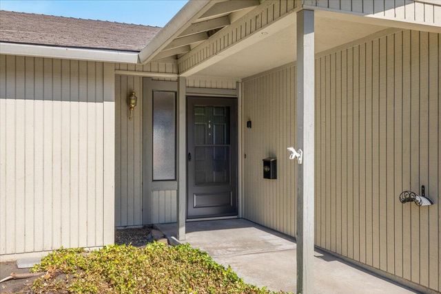 1183 Progress Drive A, Medford, OR 97504