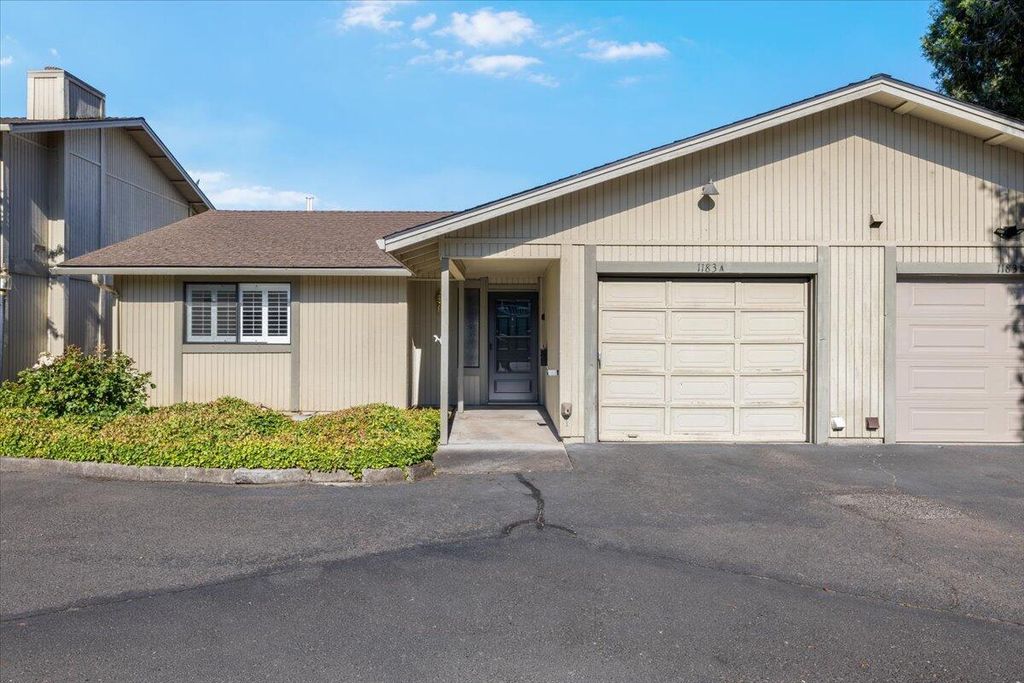 1183 Progress Drive A, Medford, OR 97504