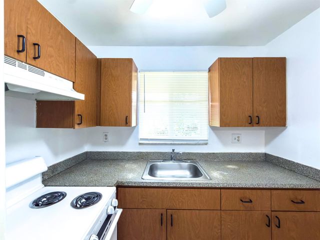 4109 Riverside Drive, Coral Springs, FL 33065