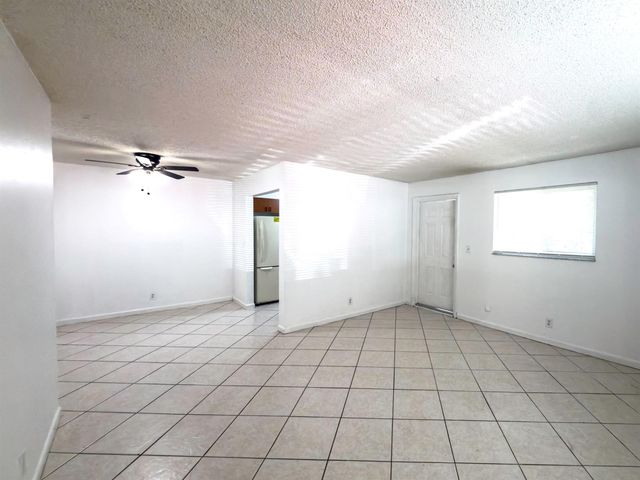 4109 Riverside Drive, Coral Springs, FL 33065