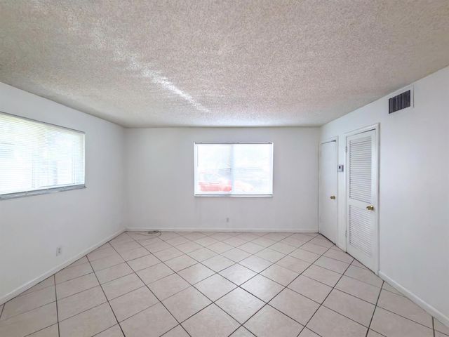 4109 Riverside Drive, Coral Springs, FL 33065
