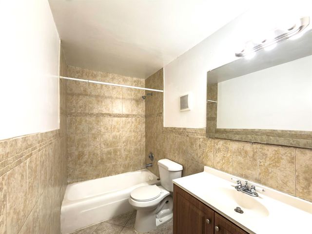 4109 Riverside Drive, Coral Springs, FL 33065