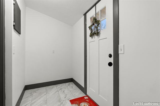 403 W Mill Street, Hastings, MI 49058