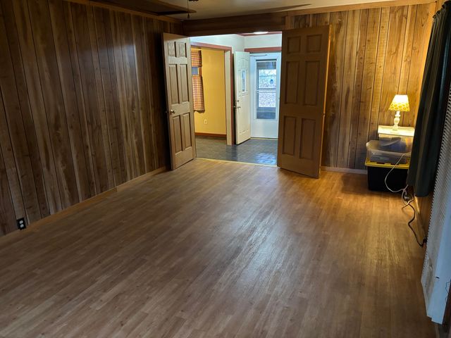 709 Governor Road, Valparaiso, IN 46385