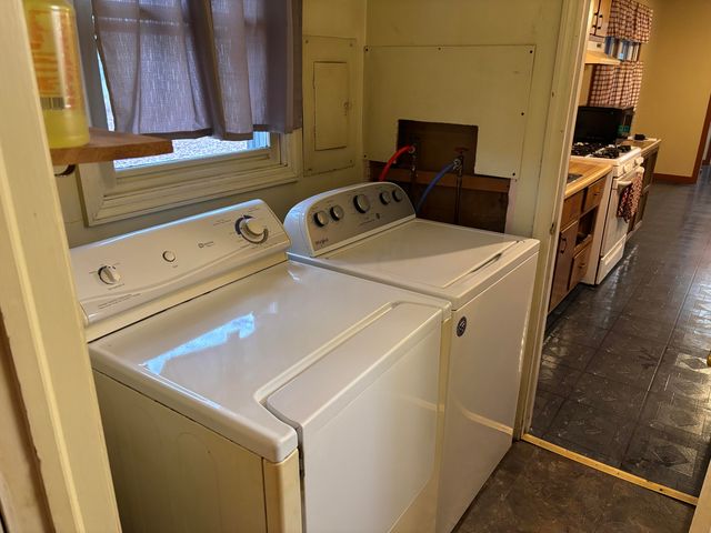 709 Governor Road, Valparaiso, IN 46385