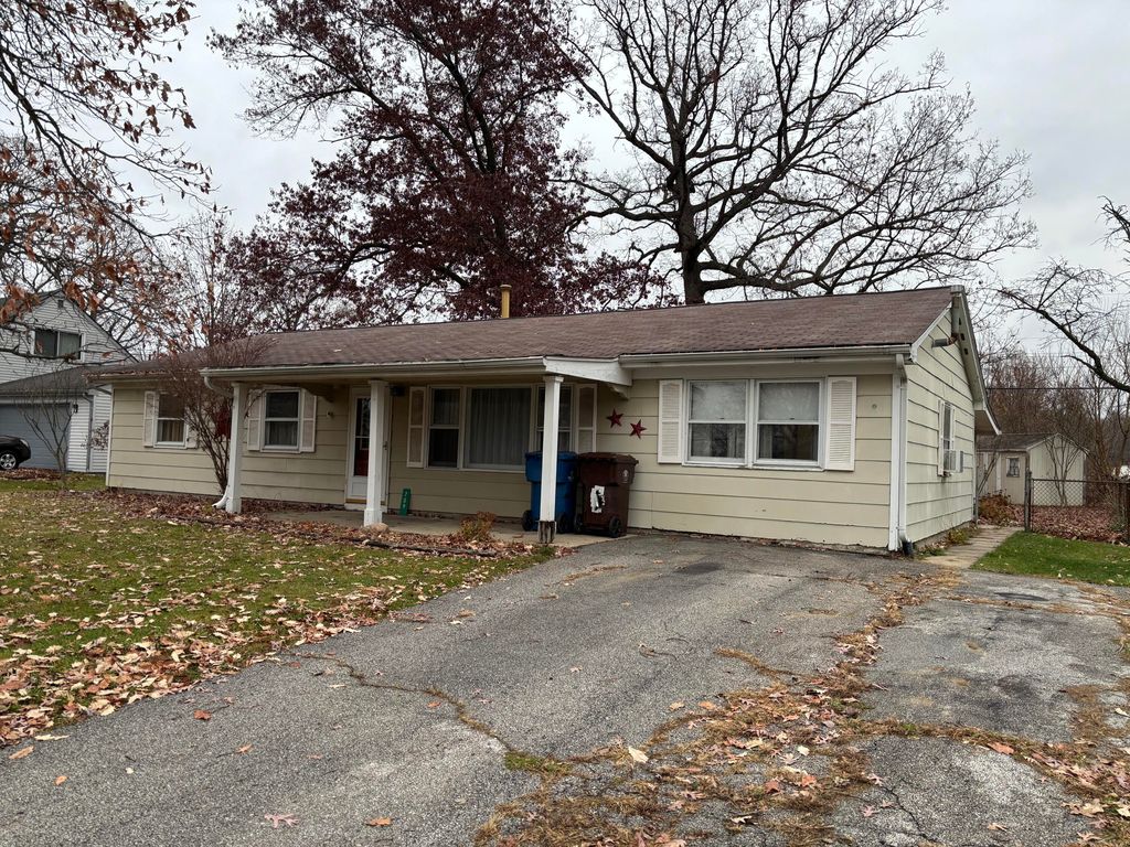 709 Governor Road, Valparaiso, IN 46385