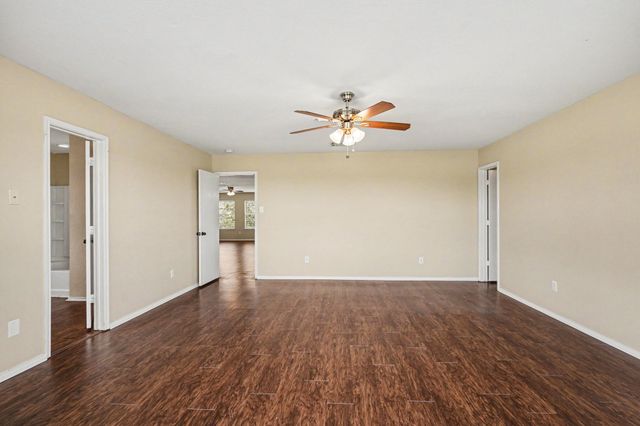 1518 Sturgeon Trail, Krum, TX 76249