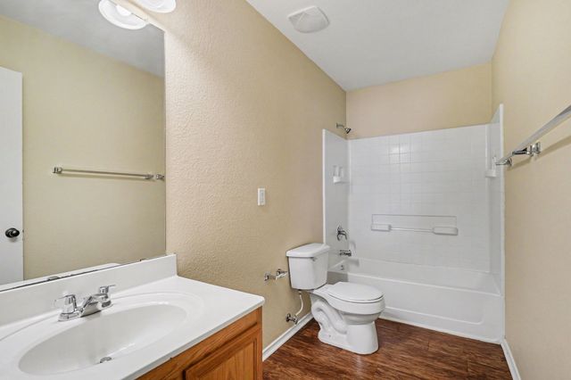 1518 Sturgeon Trail, Krum, TX 76249