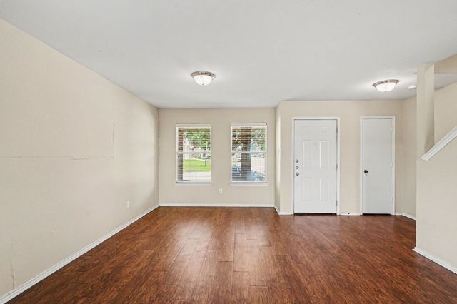 1518 Sturgeon Trail, Krum, TX 76249