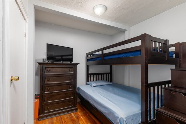 34 Grove St, Lynn, MA 01905