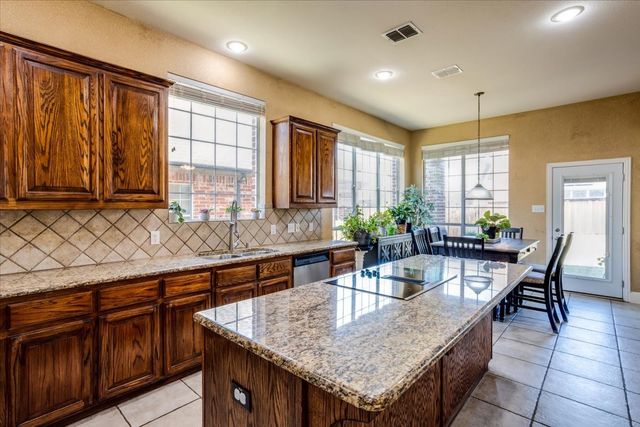 6205 Fieldcrest Lane, Sachse, TX 75048