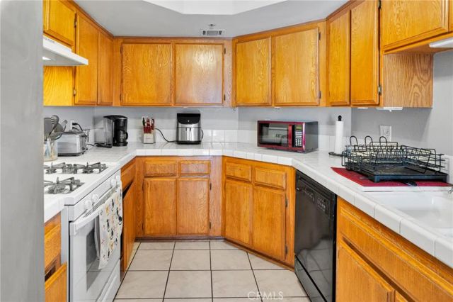 11496 Nautical 17, Helendale, CA 92342