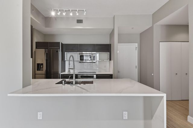 550 Okeechobee Boulevard Mph-07, West Palm Beach, FL 33401