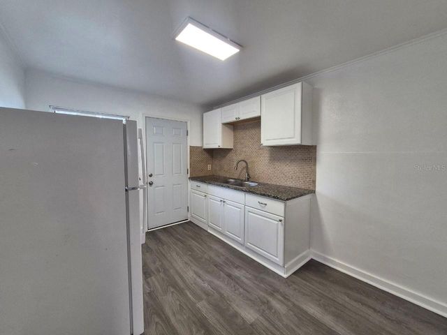 1726 W CHESTNUT STREET A, Tampa, FL 33607