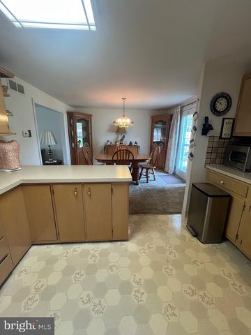 212 S MARMIC DR, Southampton, PA 18966