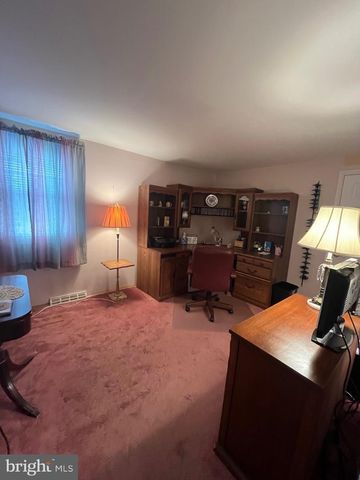 212 S MARMIC DR, Southampton, PA 18966