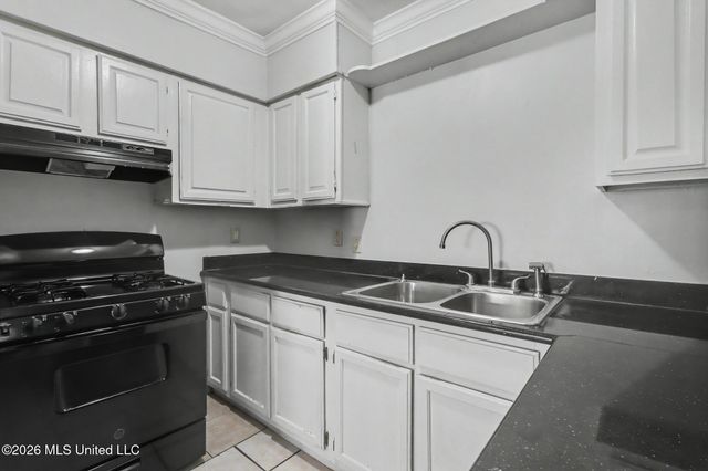 101 Park Row Avenue, Long Beach, MS 39560