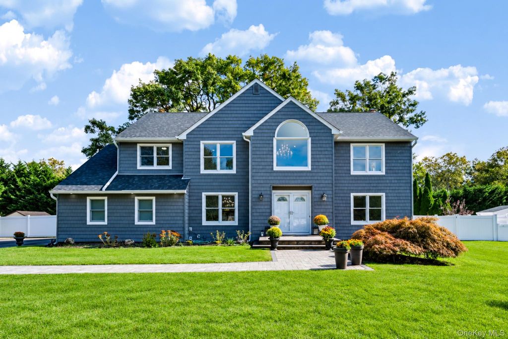 8 Brandon, Commack, NY 11725 — exterior