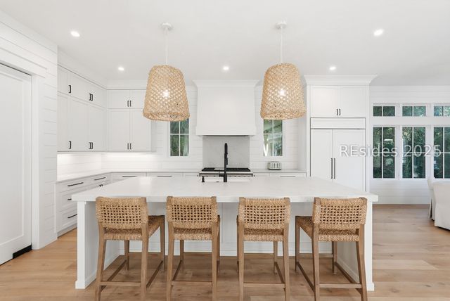 3 Driftwood Ln, Hilton Head Island, SC 29928