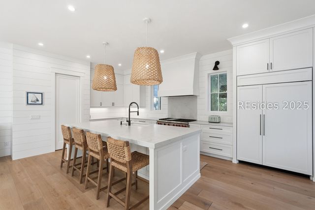 3 Driftwood Ln, Hilton Head Island, SC 29928