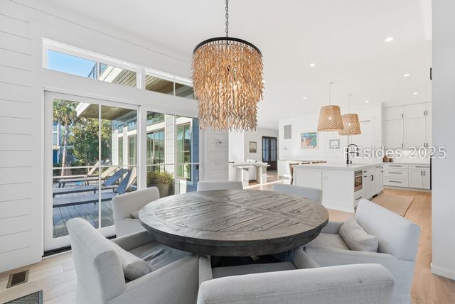 3 Driftwood Ln, Hilton Head Island, SC 29928