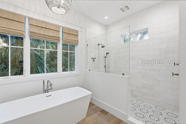 3 Driftwood Ln, Hilton Head Island, SC 29928