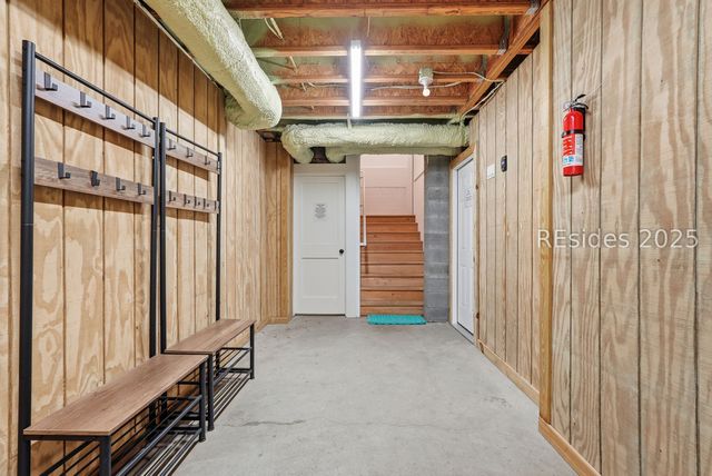 3 Driftwood Ln, Hilton Head Island, SC 29928