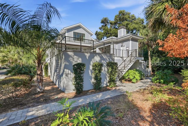 3 Driftwood Ln, Hilton Head Island, SC 29928